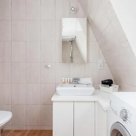 Radziwillowska Cracow Planty By Renters Apartamento