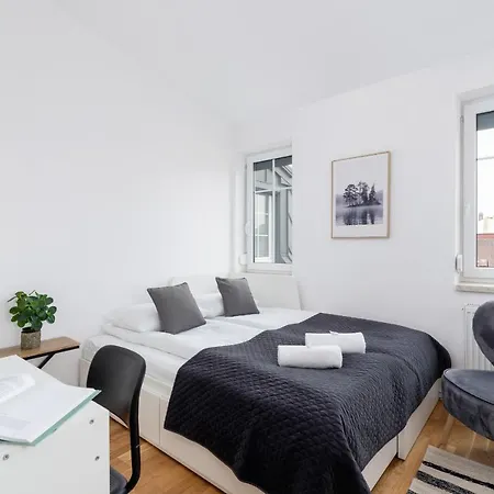 Radziwillowska Cracow Planty By Renters Apartamento